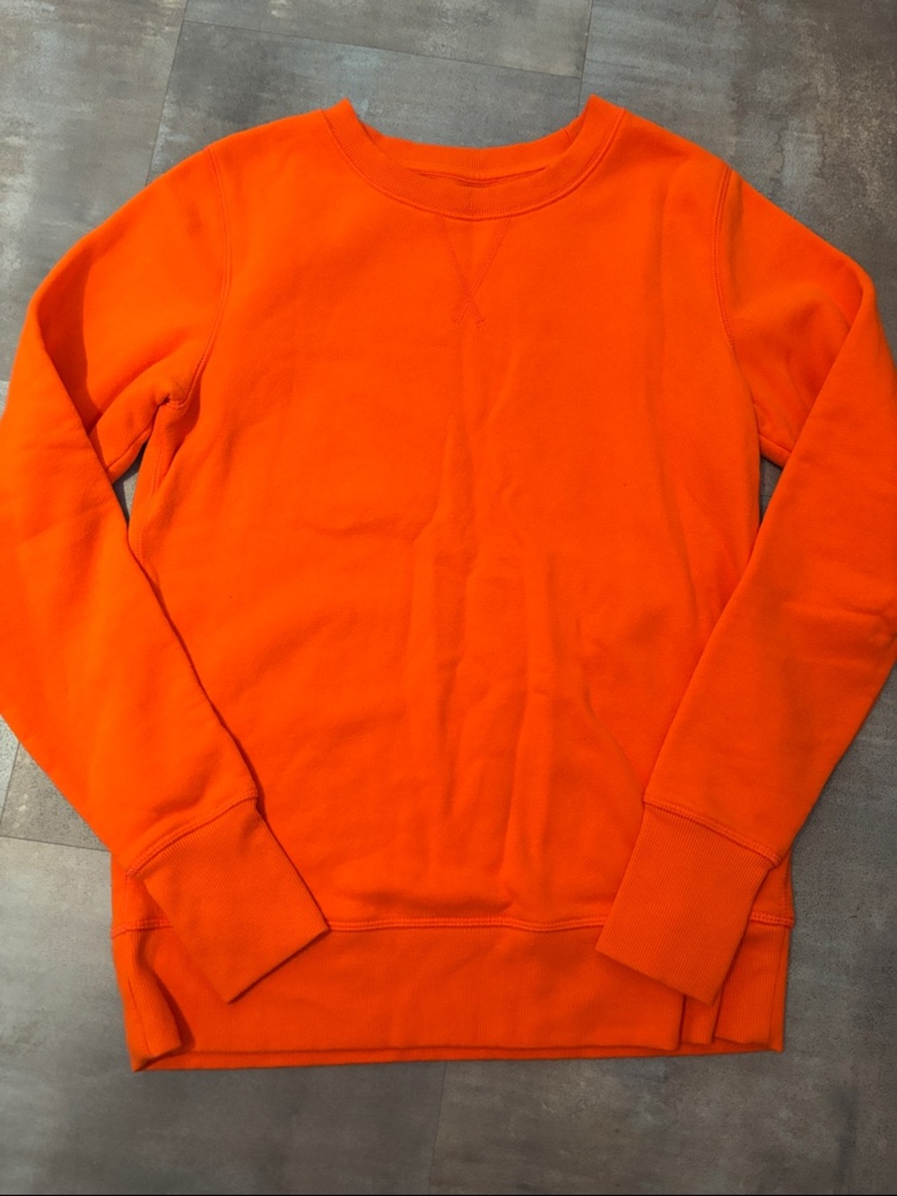 tek gear Women's Orange Crewneck Sweatshirt Size XS